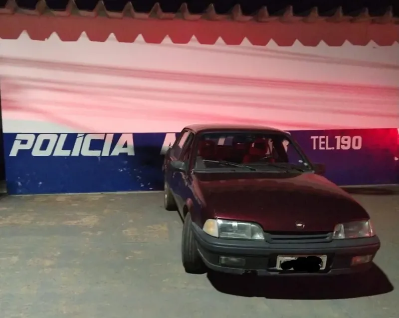 Ilustração da notícia Carro furtado no Natal em Costa Rica é recuperado em Camapuã após homem comprar veículo sem checar documentação